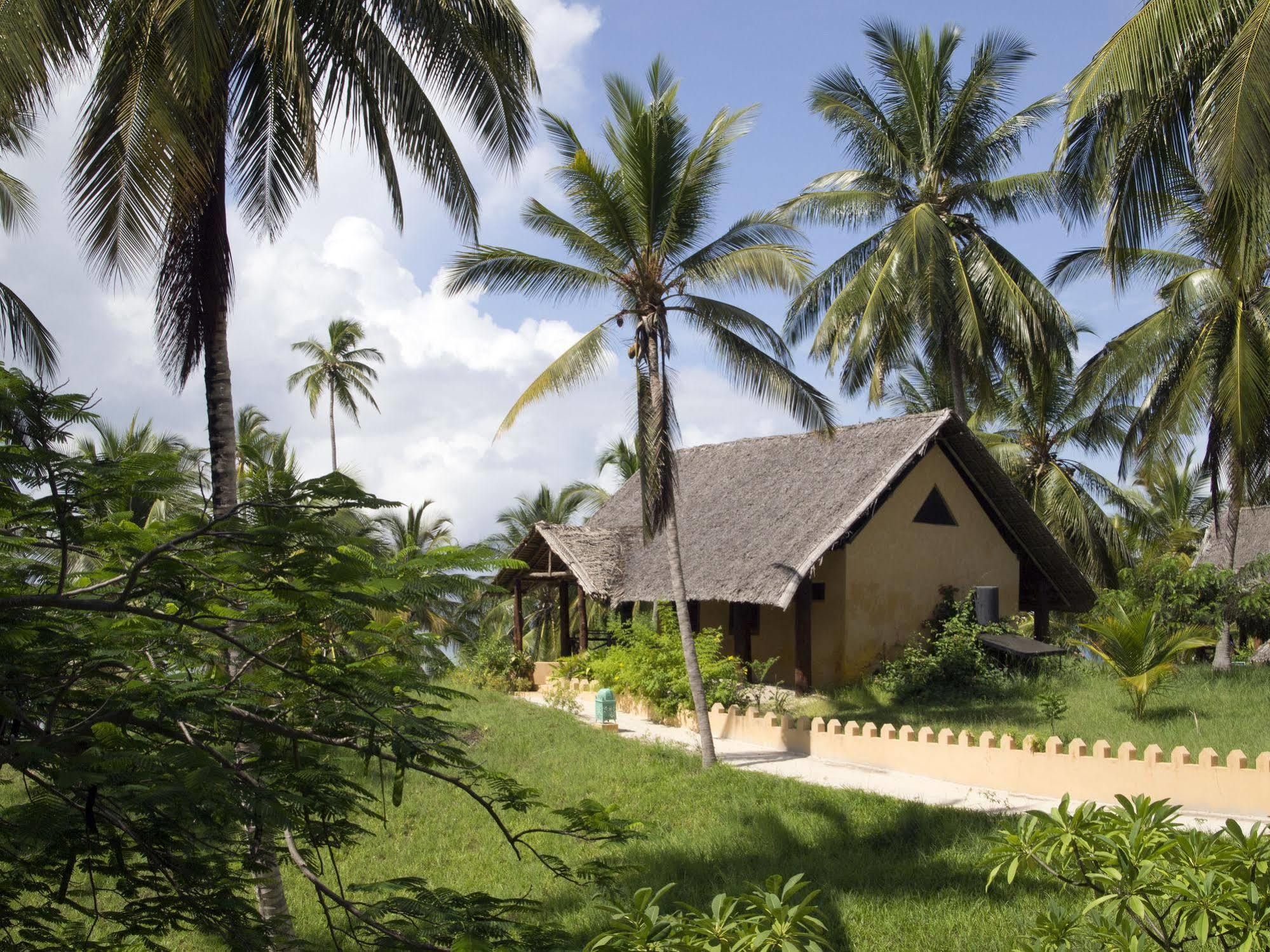 Utende Kinasi Lodge מראה חיצוני תמונה